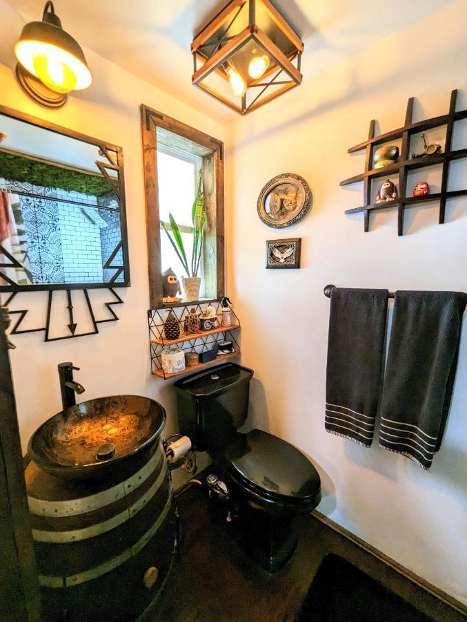 Cozy Af Tiny-House Oasis Villa แทมปา ภายนอก รูปภาพ