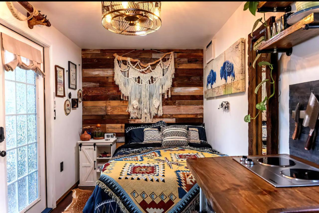 Cozy Af Tiny-House Oasis Villa แทมปา ภายนอก รูปภาพ