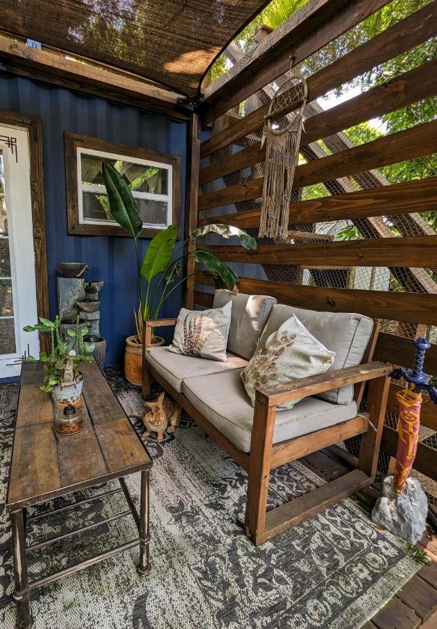 Cozy Af Tiny-House Oasis Villa แทมปา ภายนอก รูปภาพ