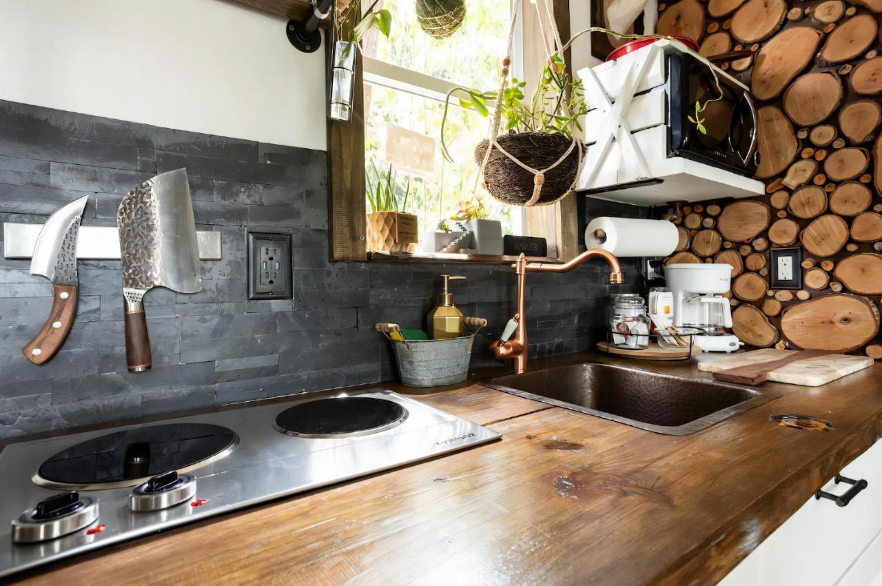 Cozy Af Tiny-House Oasis Villa แทมปา ภายนอก รูปภาพ